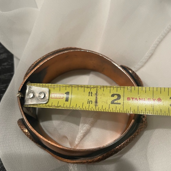 Signed Whiting and Davis vintage copper snake clamper with clip earrings - Picture 9 of 11